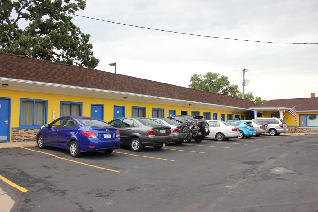 Sparta Inn Exterior photo