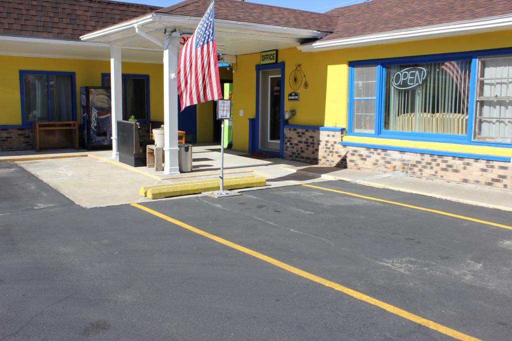 Sparta Inn Exterior photo