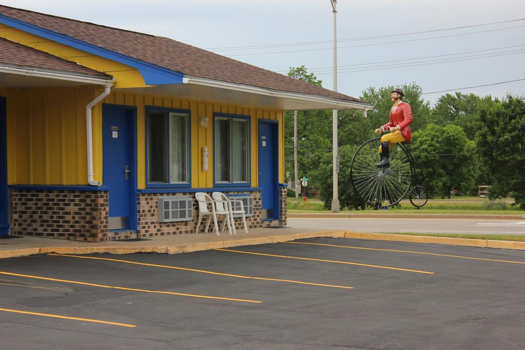Sparta Inn Exterior photo